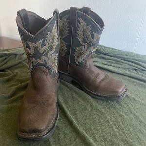 Kids size 1 Ariat Babyfat Boots